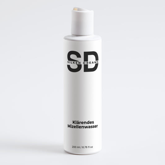 Klärendes Mizellenwasser